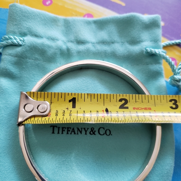 Tiffany &Co.sterling Silver Notes Script Bangle - Picture 4 of 9